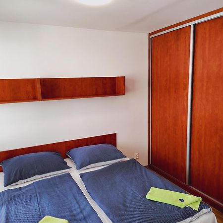 Hostel Blanice Prag Exteriör bild